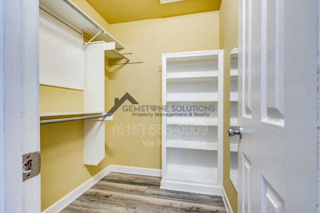 Building Photo - 1024 Belcor Dr