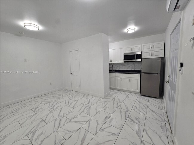 Primary Photo - 1230 NW 70th St