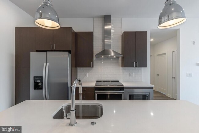 Primary Photo - 710 N 16th St