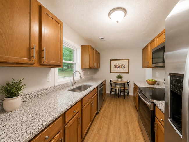 Building Photo - 3450 Estes Dr
