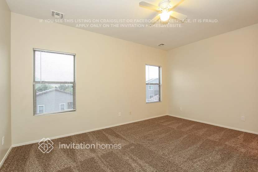 Building Photo - 17661 W Lundberg St