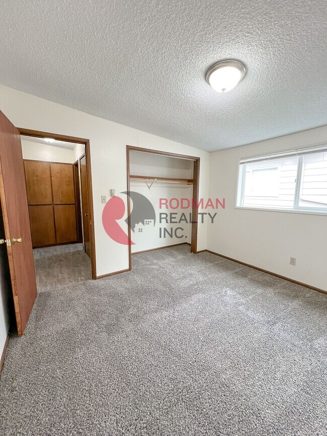 Building Photo - 1148 10th Avenue