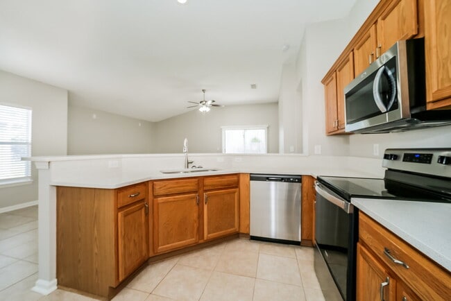 Building Photo - 12269 Gehrig Dr