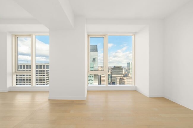 Building Photo - 138 E 50th St