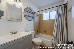 Building Photo - 235 Odell St