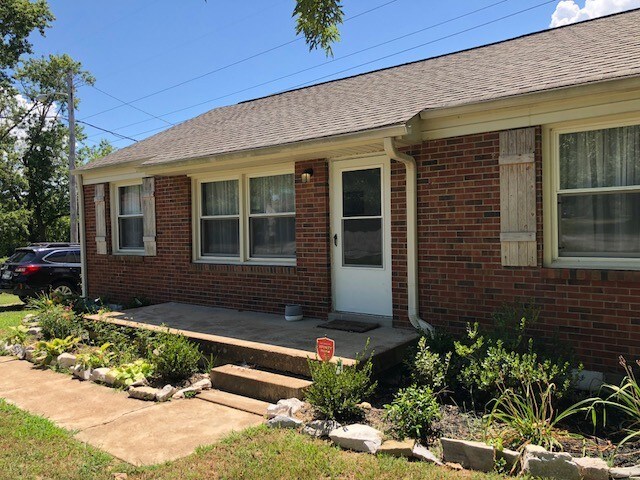 Building Photo - 2931 Teakwood Dr