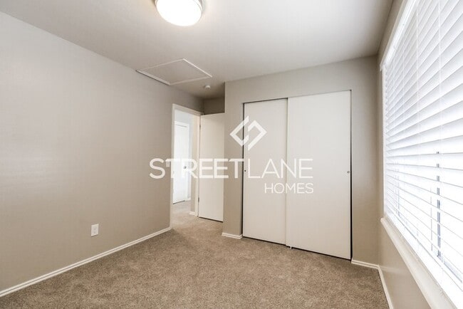 Building Photo - REDUCED PRICE!