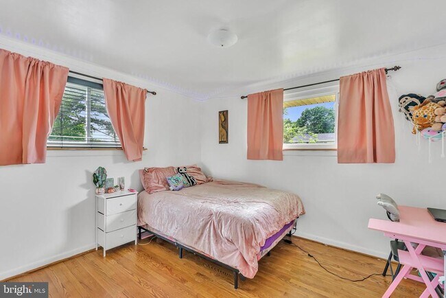 Building Photo - 7310 Wessex Dr