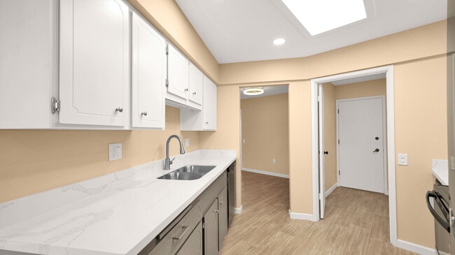 Building Photo - 19445 N Star Ridge Dr