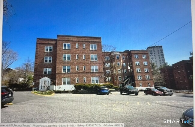 Building Photo - 70 Strawberry Hill Ave