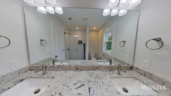 Building Photo - 4110 Whispering Oaks Dr