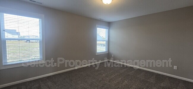 Building Photo - 4802 Silverstone Psge