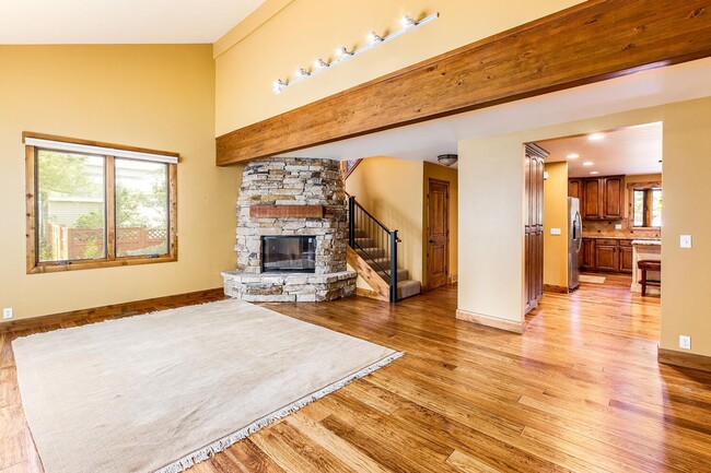 Building Photo - Long term lease in the heart of Park City! Available Mid October 2026