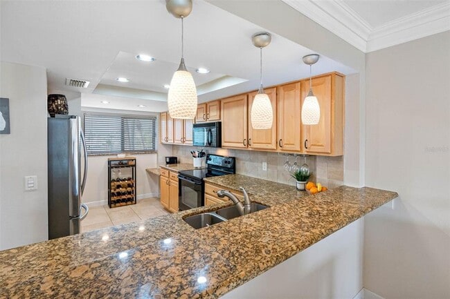 Building Photo - 363 Pinellas Bayway S