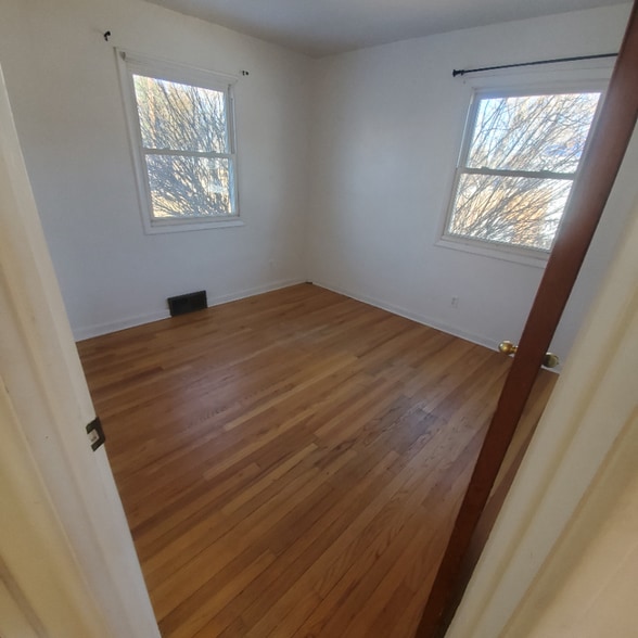 Building Photo - 8015 W 5th Ave