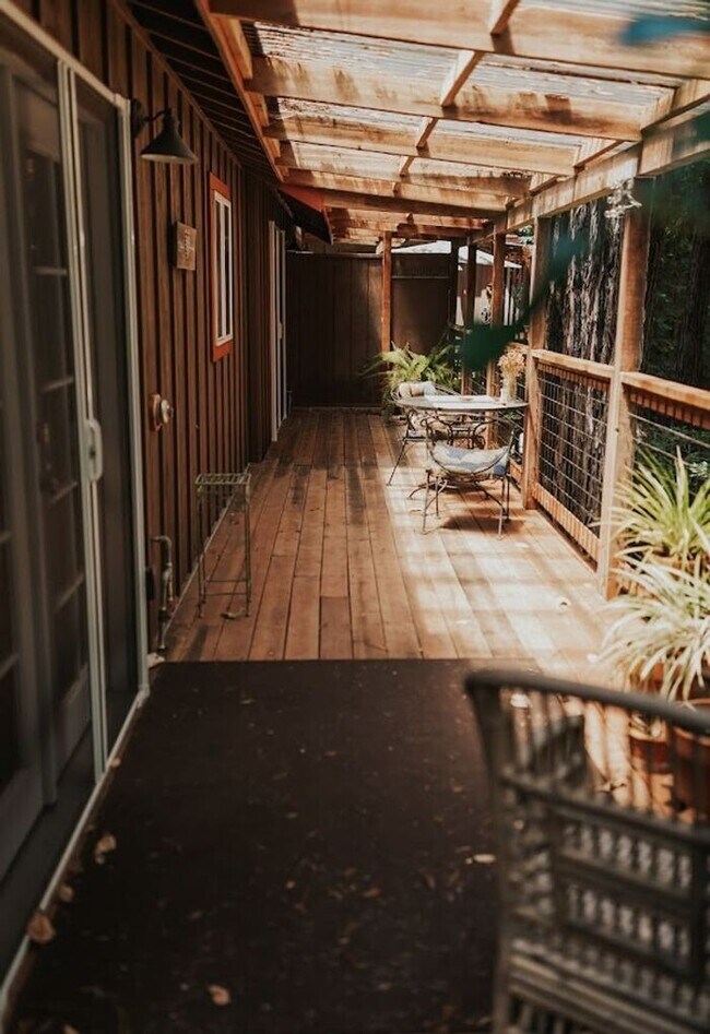 Building Photo - Sunlit Sanctuary in the Redwoods