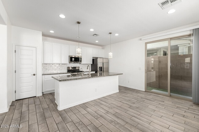 Building Photo - 25238 N 142nd Dr