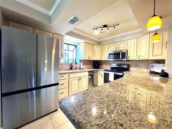 Building Photo - 2101 Hammock Pine Blvd