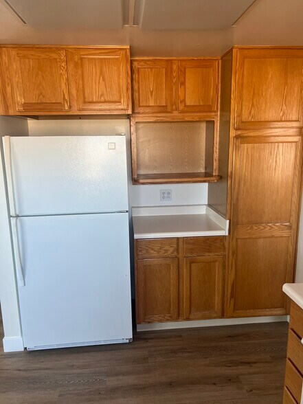 Building Photo - 156 Alcor Ave