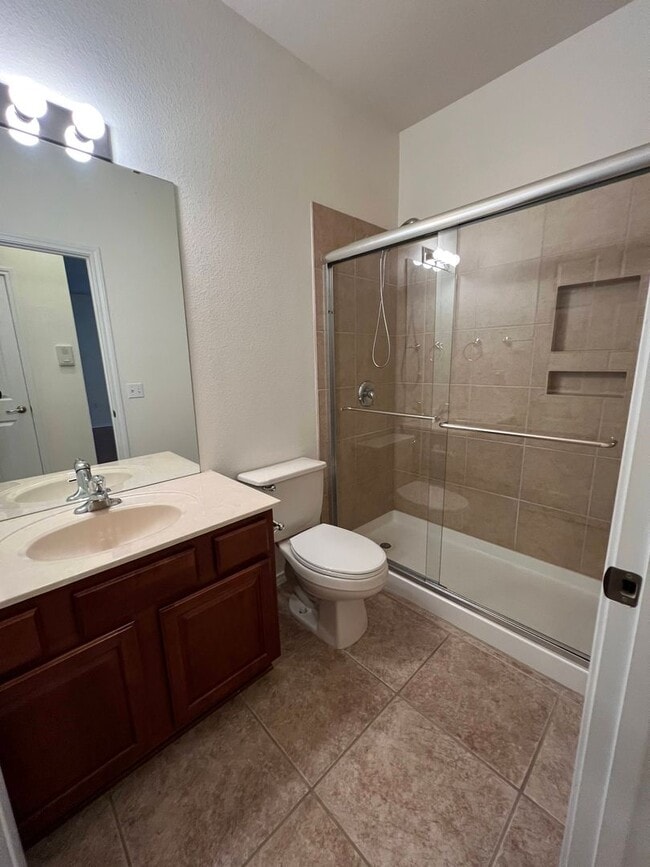 Building Photo - 815 Prairie Grass Ln