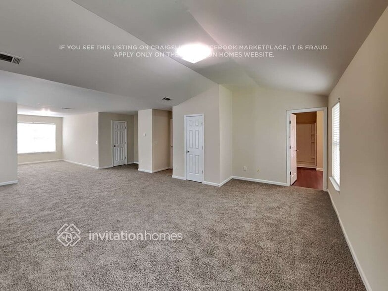 Building Photo - 4432 Pale Face Dr