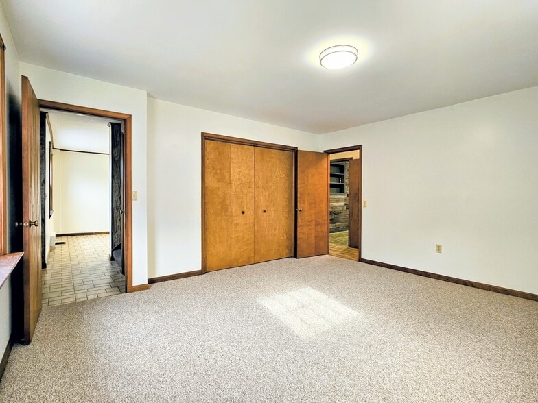 Building Photo - 2101 Heidelberg Ave