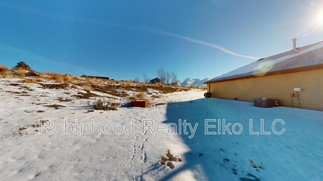 Building Photo - 963 Alpine Dr