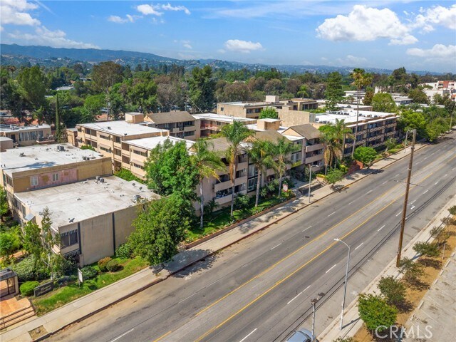 Building Photo - 17000 Burbank Blvd