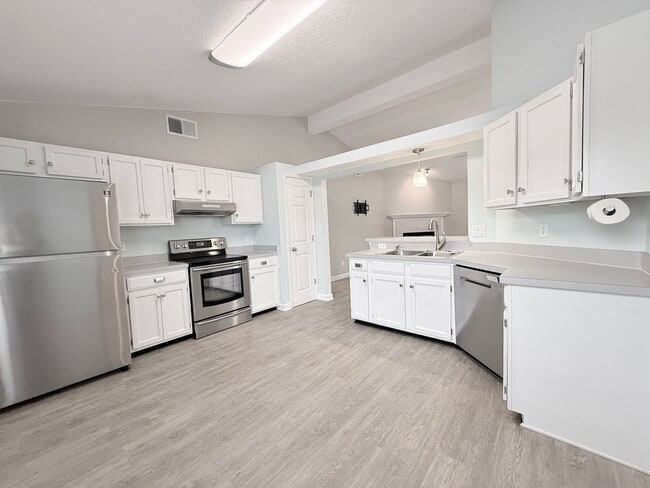 Building Photo - Single Family Home in the Heart of Mandarin!