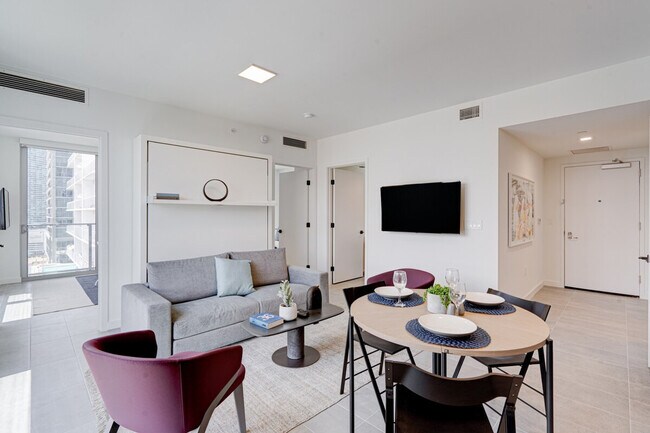 Building Photo - 249 NE 4th St