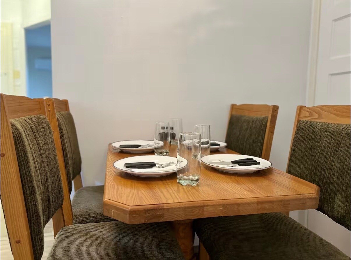 Building Photo - 1515 W Concho Ave