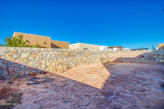 Building Photo - 14837 Harry Flournoy Ave