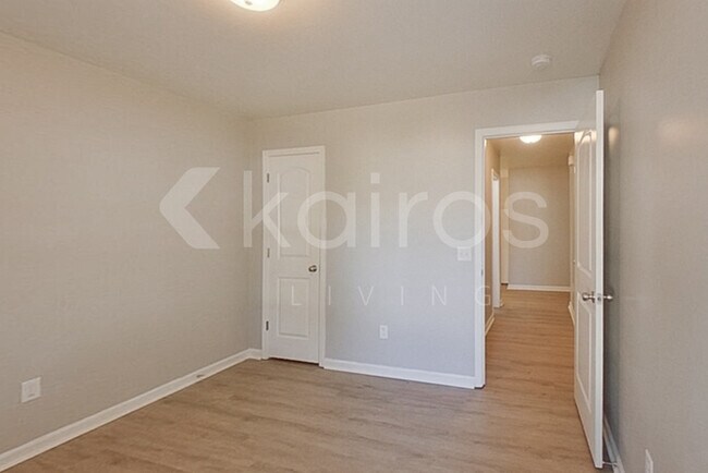 Building Photo - 102 Amber Mill Cir