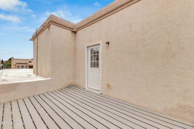 Building Photo - 6096 Pecan Park Pl