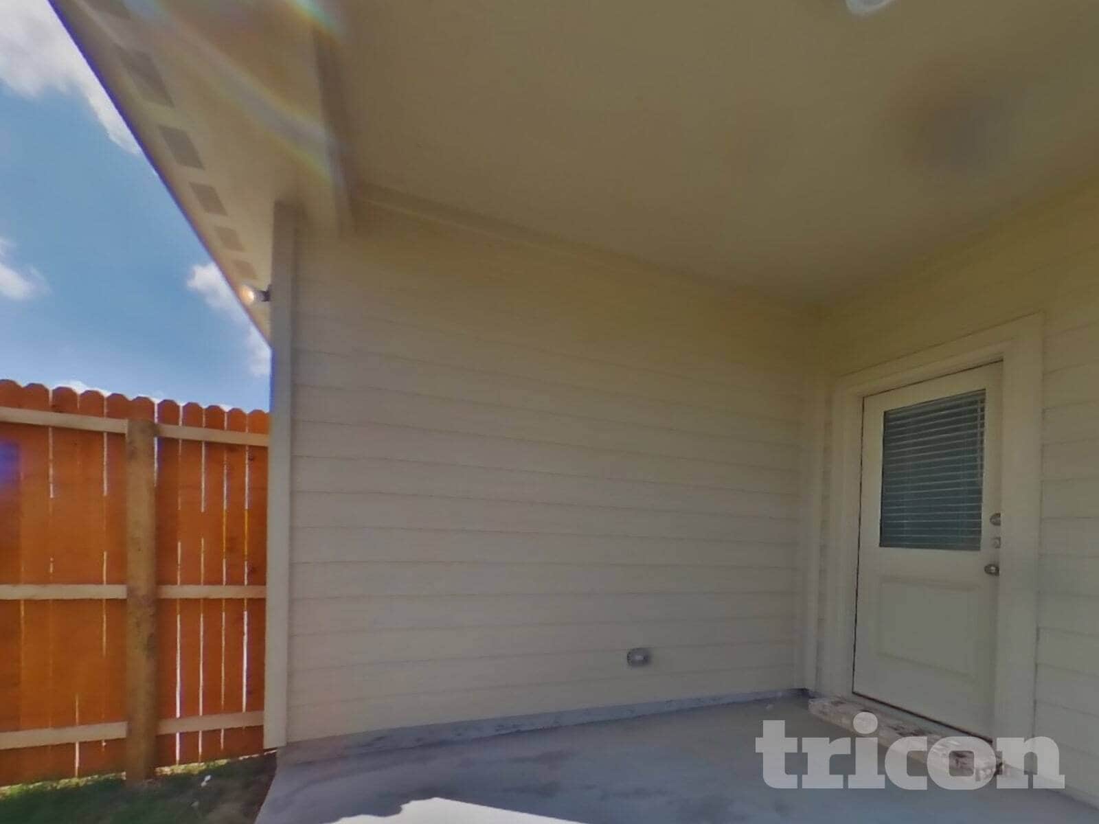 Building Photo - 2701 Brushy Lk Dr