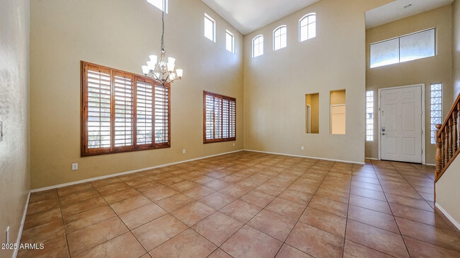 Building Photo - 7015 W Southgate Ave