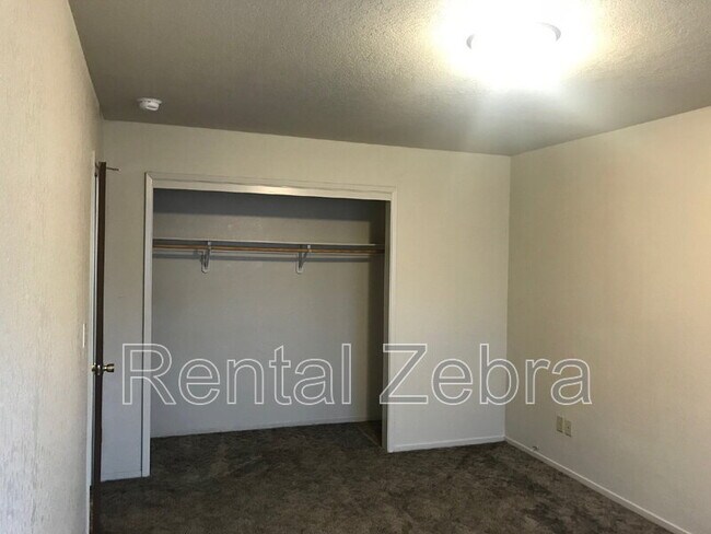 Building Photo - 3357 San Ramon Ct