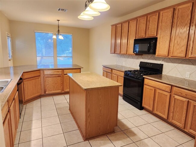 Building Photo - 3726 Harvey Penick Dr