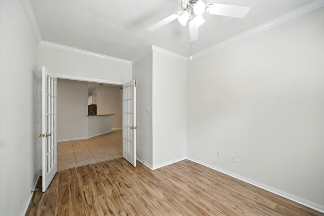 Building Photo - 1626 Maryvale Dr