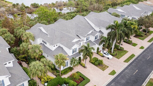 Building Photo - 12866 Carrington Cir