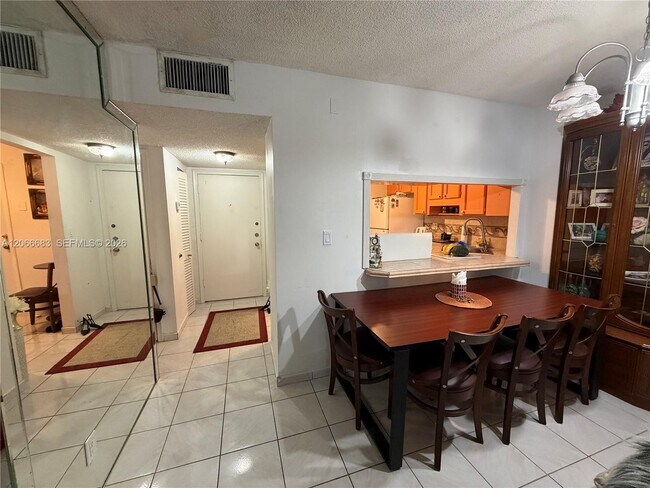 Building Photo - 1801 S Ocean Dr
