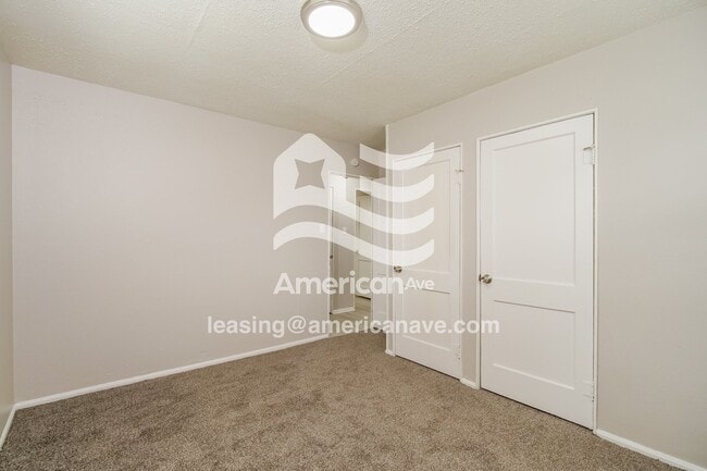 Building Photo - 2710 Fletcher St