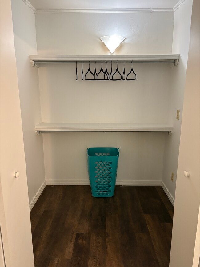 Building Photo - 4338 Ridgecrest Cir