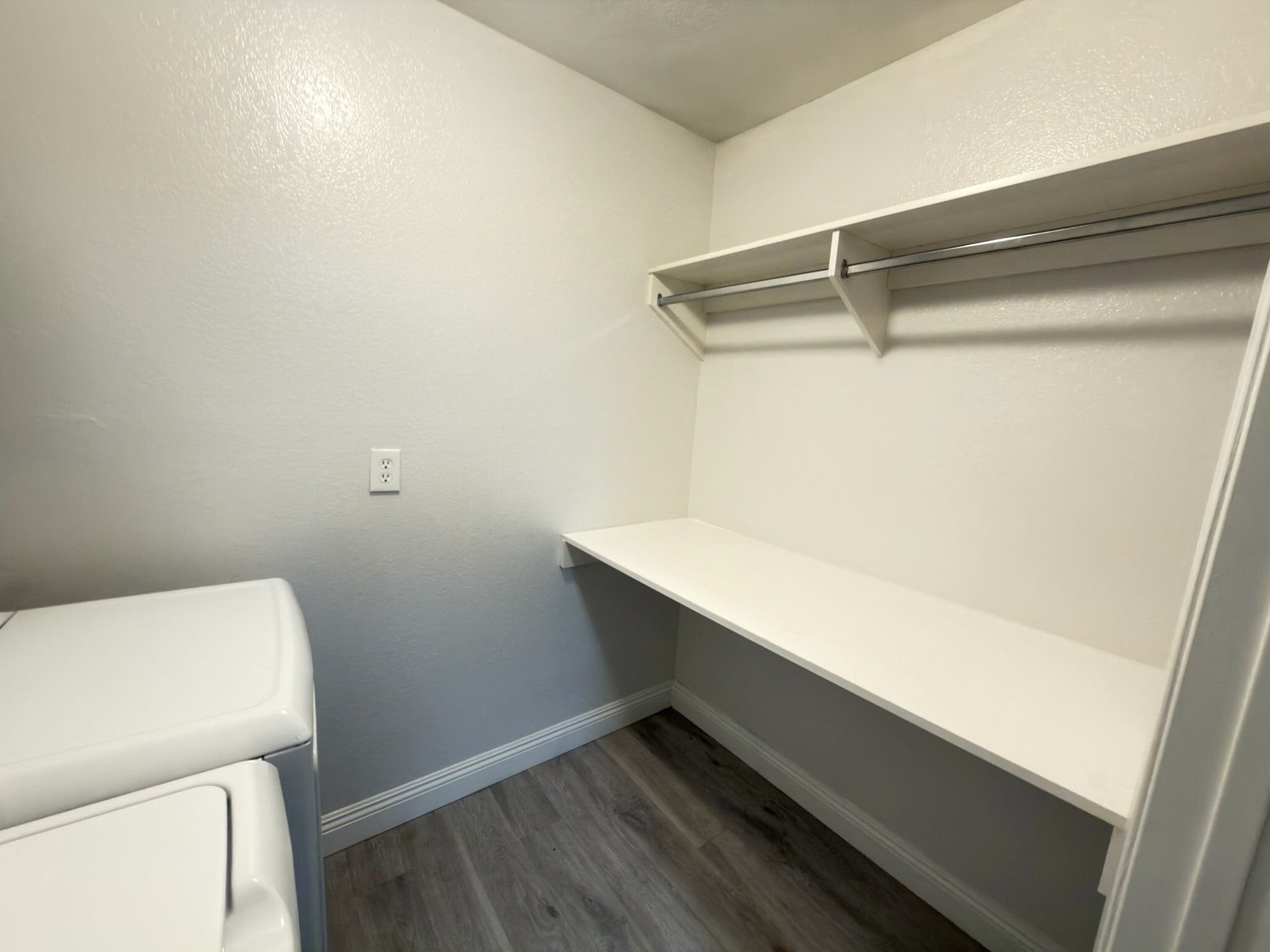 Building Photo - 2200 S Fort Apache