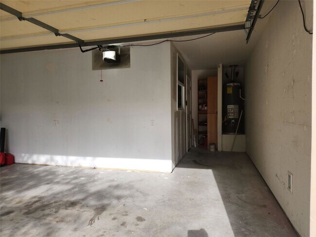 Building Photo - 303 Pine Mist Ln