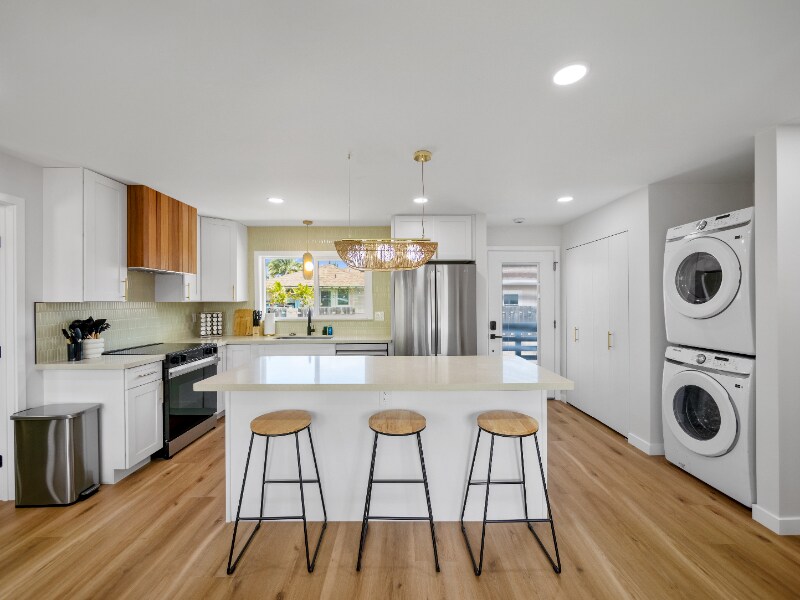 Building Photo - 338 Kalama St