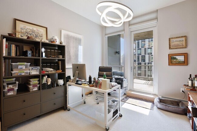 Building Photo - 901 S 2nd St