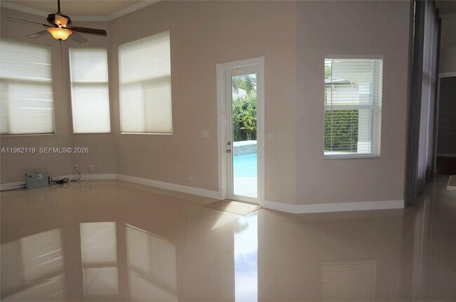 Building Photo - 8006 N Savannah Cir