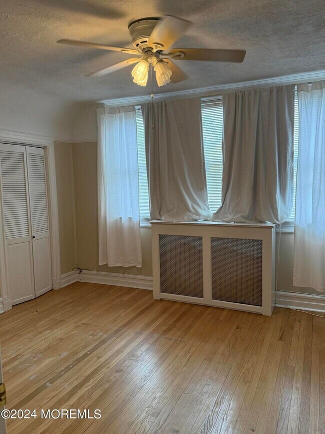 Building Photo - 84 McLaren St