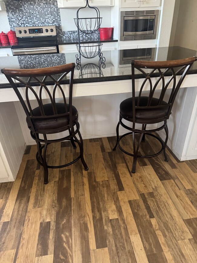 Building Photo - 14141 W Ruidoso Dr